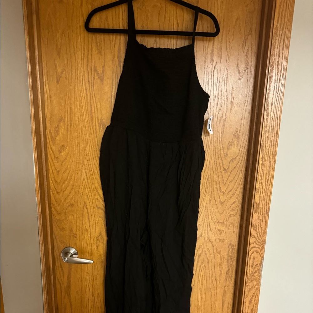 NWT! Old Navy black jumper